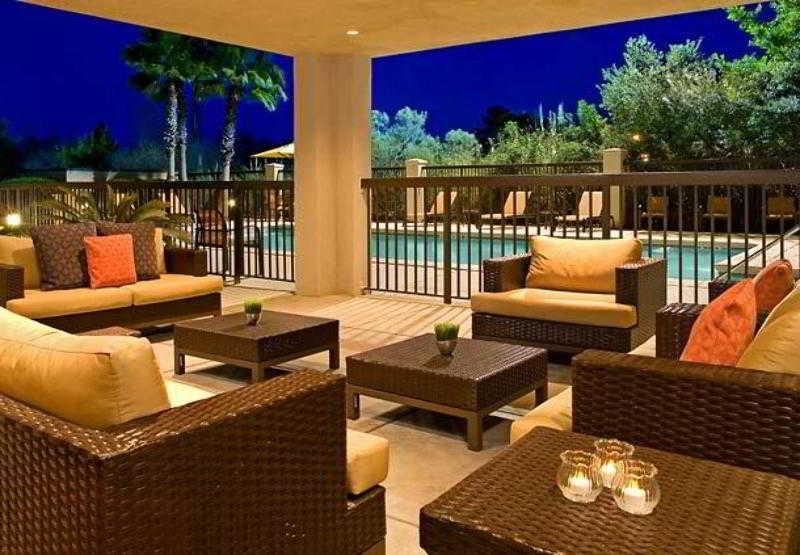 Courtyard Jacksonville Butler Boulevard Interior photo
